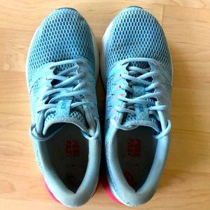 ASICS Road Hawk FF2 Running Shoes